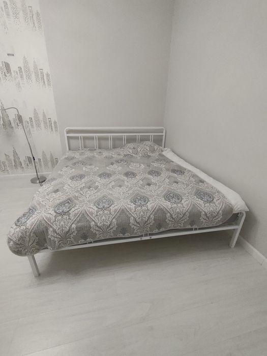 Продам большую кровать