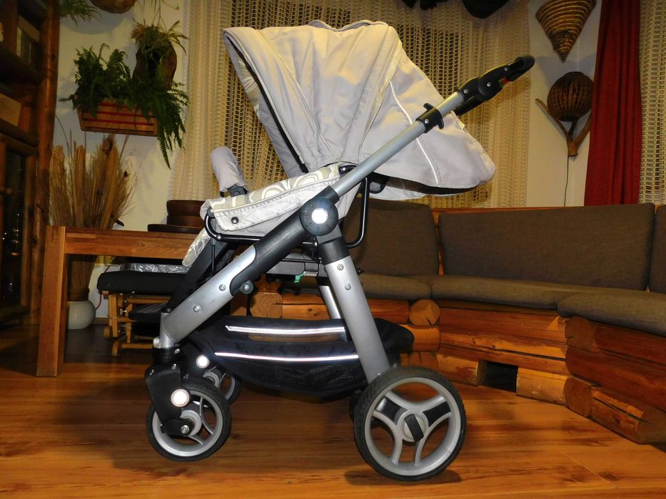 Carucior Teutonia Mistral - Germany cu scaun reversibil