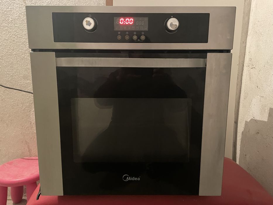 Фурна Midea Студентски град