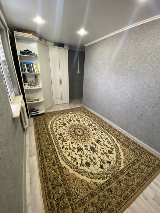 Продам квартиру .