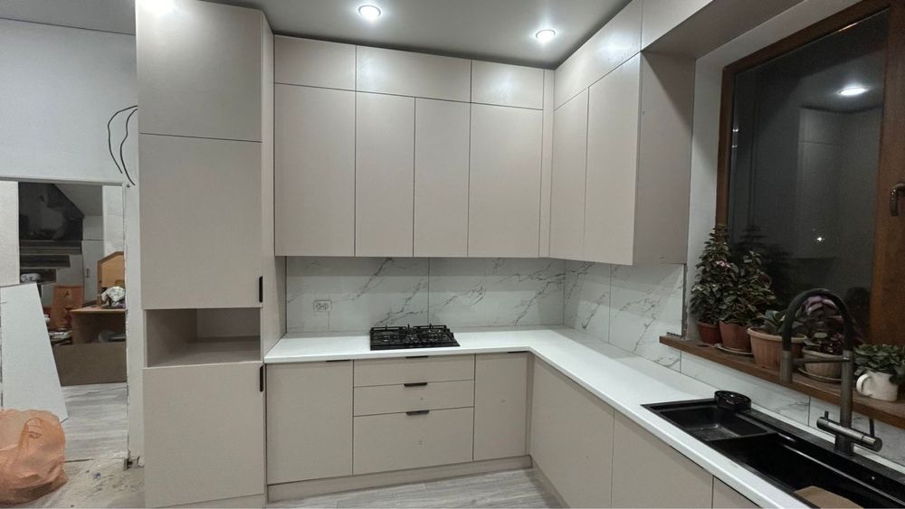 Кухня, тв тумба, гардероб, шкафы, прихожка по низкой цене