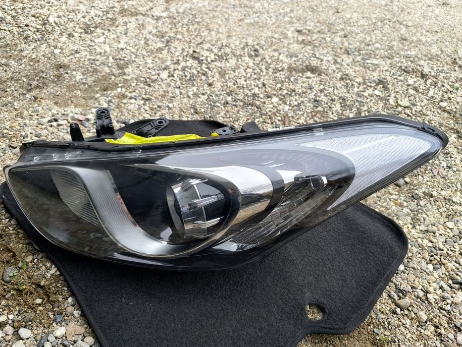 Ляв ксенонов фар за Хюндай и30