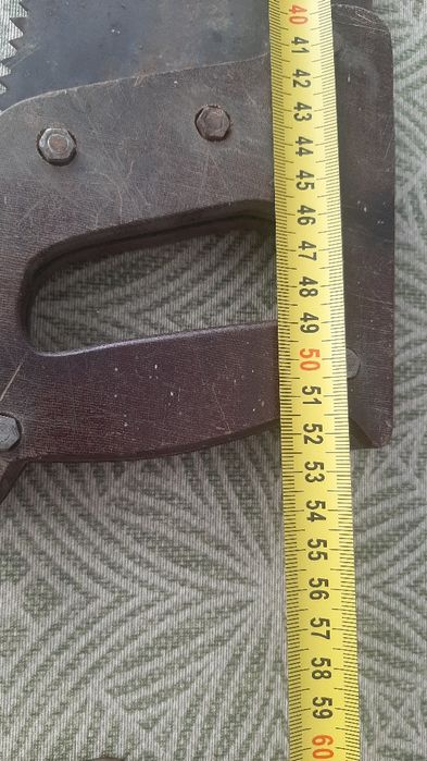 Пила ручная. Пила по дереву.