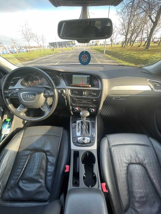 Audi A4 B8 Avant, Facelift, An 2012, cutie automata, 177 cai,253523 km