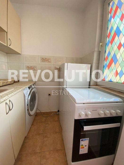 Дава се под наем Едностаен апартамент в Варна, Колхозен пазар - 28 кв.м за 298.86 € - Снимка #1