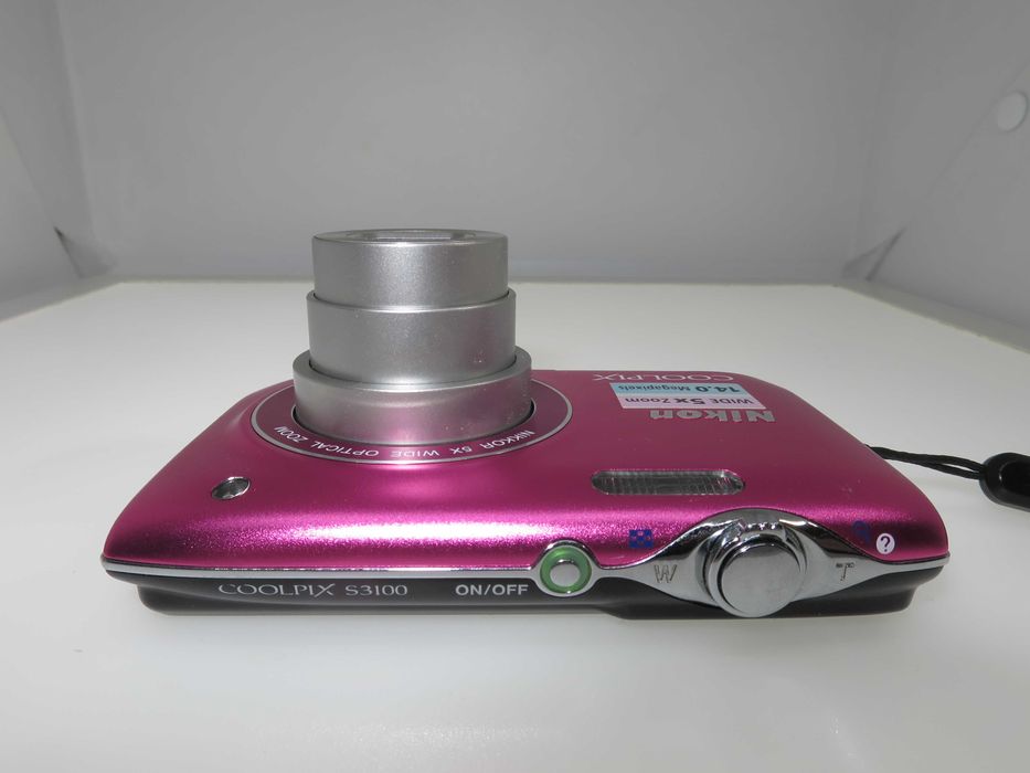Nikon Coolpix S3100 ултра компактен цифров фотоапарат дигитална камера
