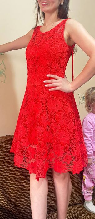 Брендовые платья в идеальном состоянии. Вечерние Платья и повседневны