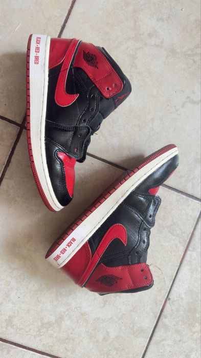 Jordan 1 mid bred