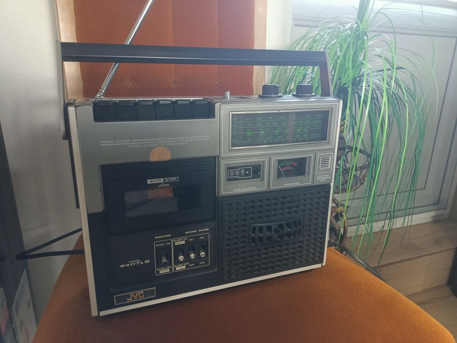 Radio casetofon JVC