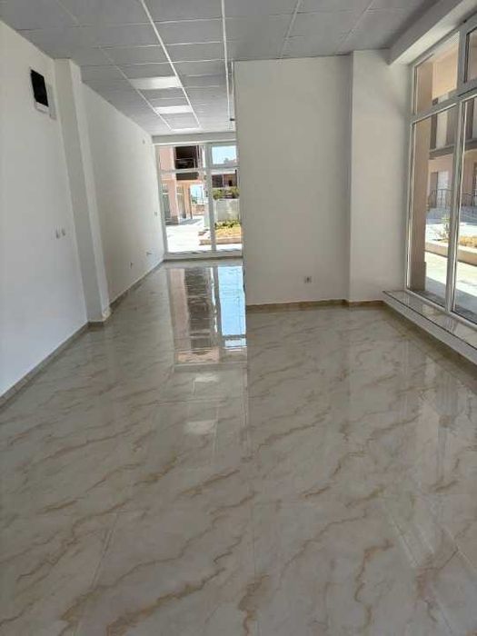 Продава се Магазин в Пловдив, Западен - 59 кв.м за 1307 €/кв.м - Снимка #2