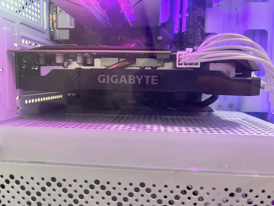 Видеокарта Gigabyte GeForce GTX 1660 Super