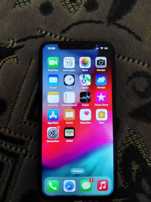 IPhone X в хорошем состояний