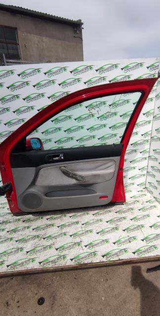 Usa / Portiera fata dreapta /647 Volkswagen VW Golf a 4-a generatie