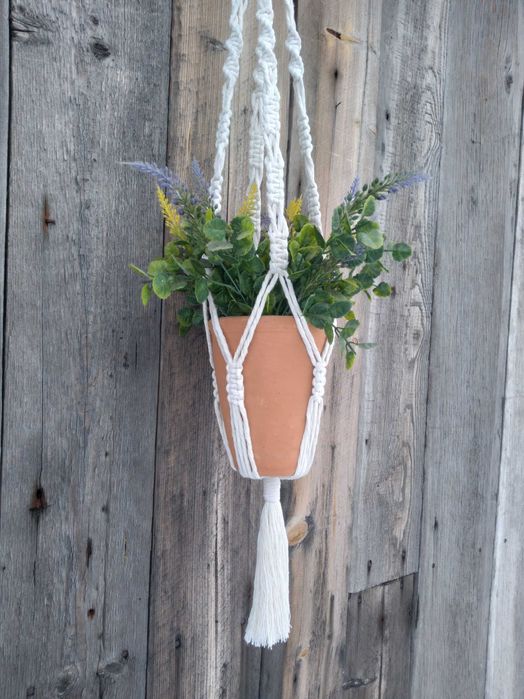 Подвесы для кашпо в технике макраме