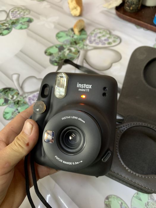 Фотоаппарат instax mini 11