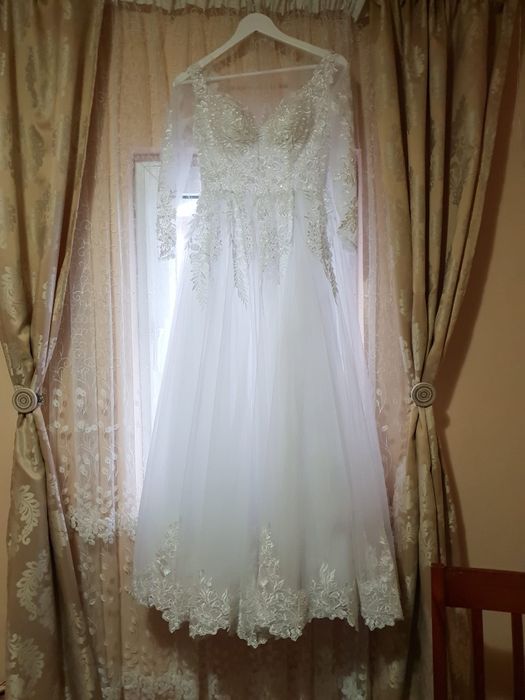 Rochie mireasa!!