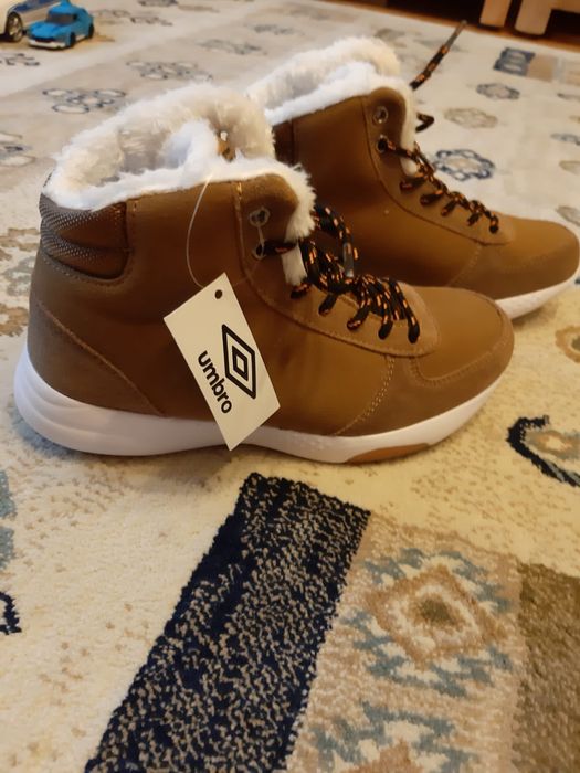 Ghete Umbro de piele intoarsa