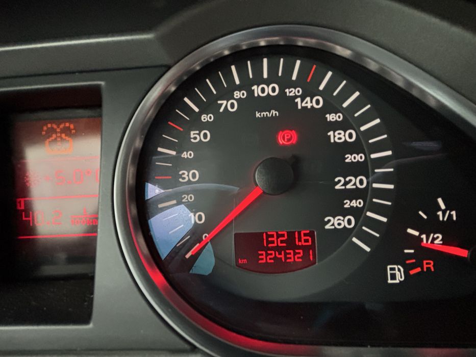 Vând Audi A6 C6 2.p TDI