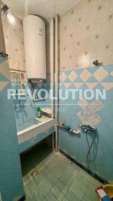 Продава се Тристаен апартамент в Пловдив, Каменица 1 - 76 кв.м за 1974 €/кв.м - Снимка #6