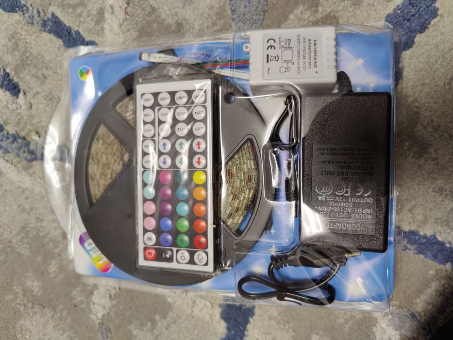 Banda led cu telecomanda 5 m