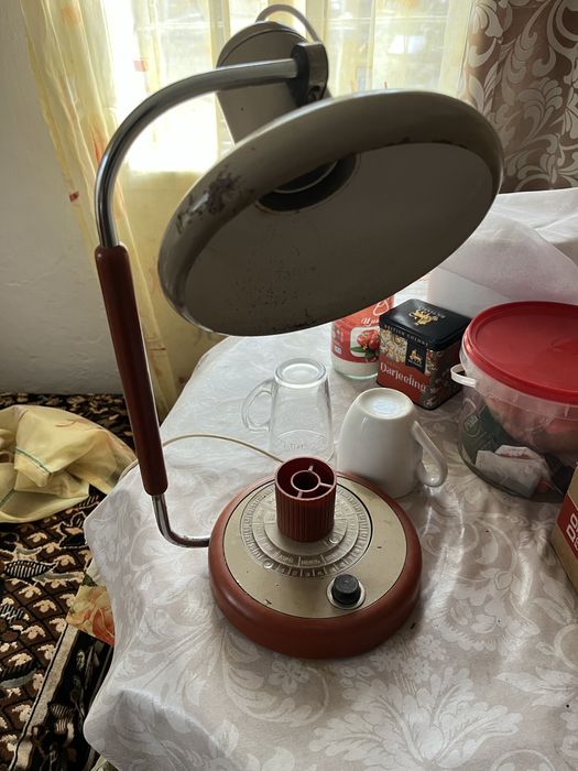 Лампа настольная