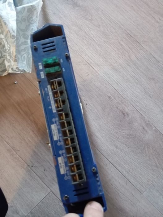 Продам саб на авто