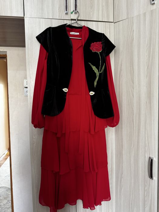 Женские платья осень-весна