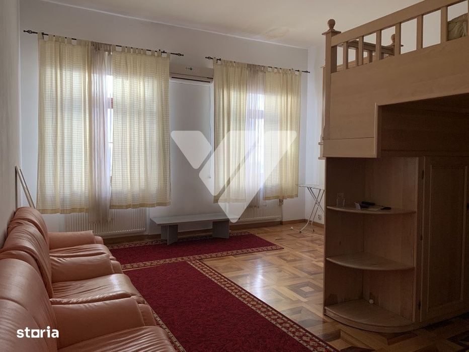 Apartament 2 camere 82 mp etaj 2 pod si pivnita - Piata Mare Sibiu — fotografia 2