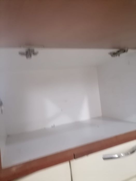 Продам кухонные навесные шкафы