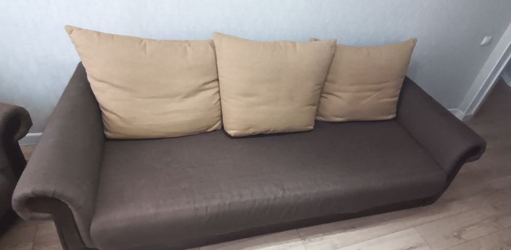 Б/у диван и б/у 2 кресло в комплекте