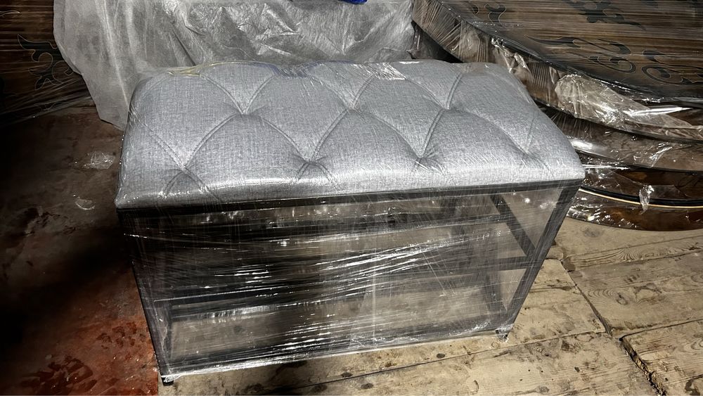 Банкетка из металла