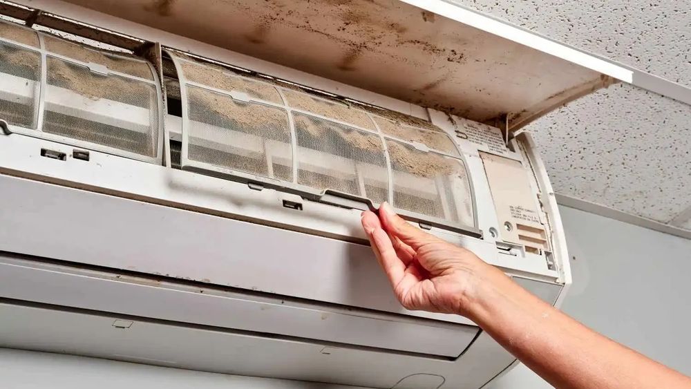 Verificare-curatare/Igienizare,cu abur,aparate de aer conditionat. Reparatii centrale termice.