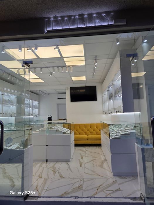 Оборудване магазин за бижута