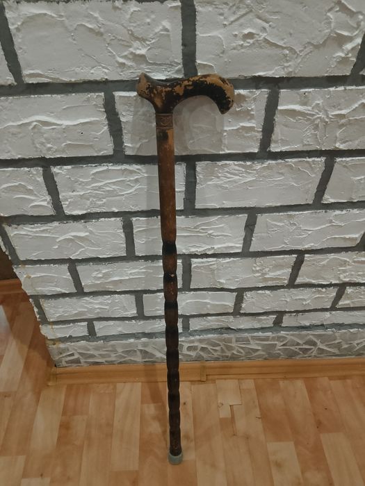 Продам костыль деревянный хороший