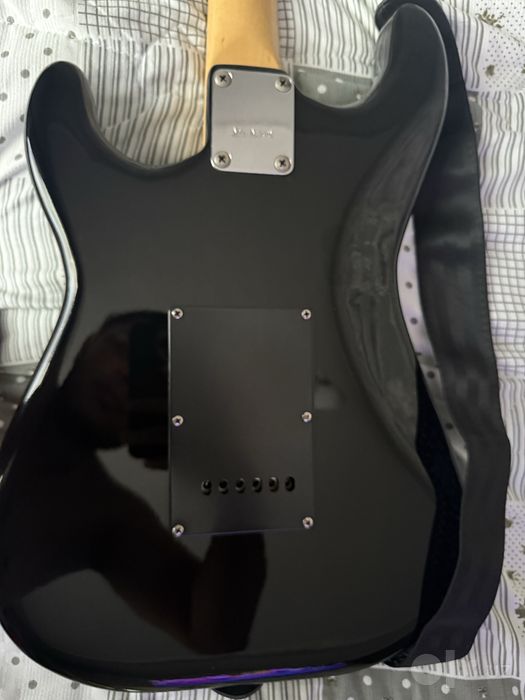 fender strotocaster (japon)
