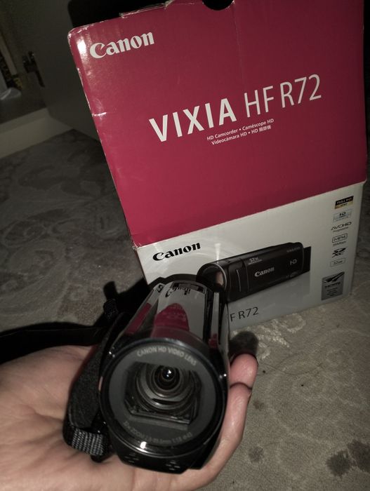 Видеокамера от Canon