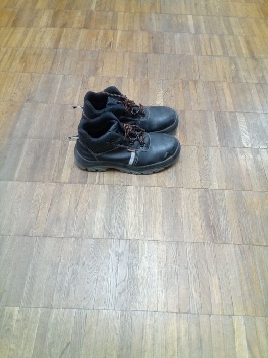 Ботинки для работы