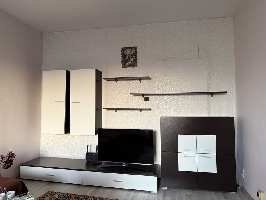 Холна секция за стена минимум 3,5 м