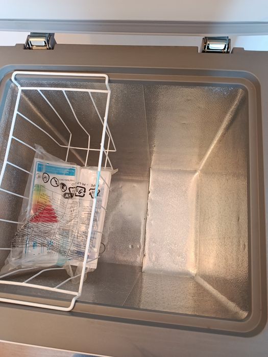 Продам Морозильную камеру Ларь
