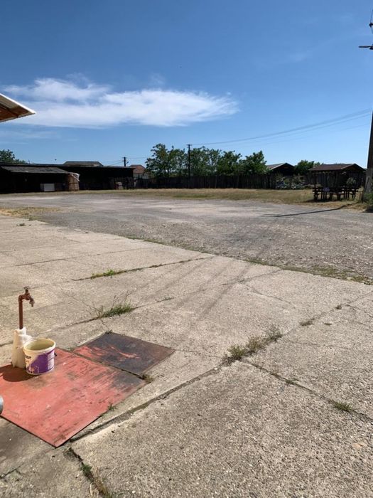 Vând hala Sebiș jud. Arad