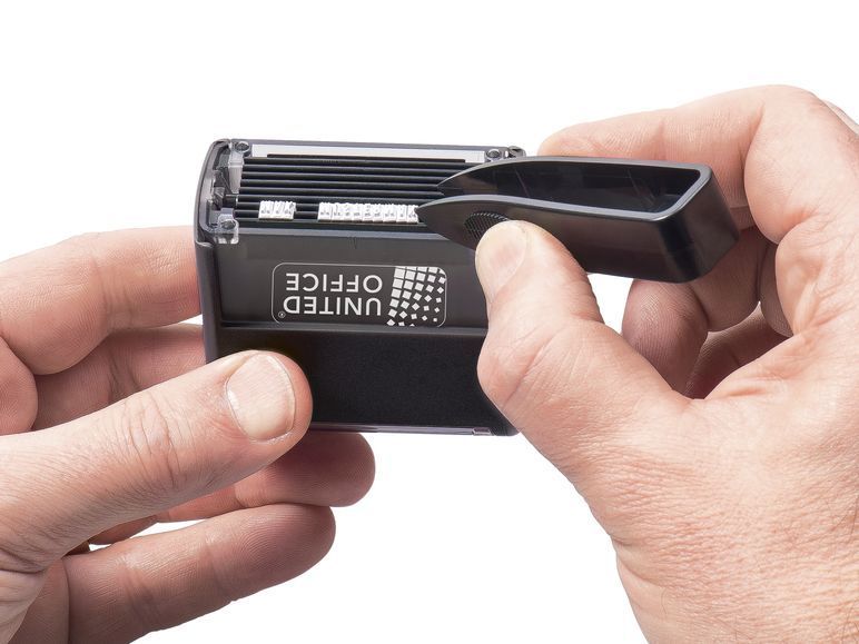 Kit STAMPILA PERSONALIZABILA + 300 caractere - NOU, sigilat, Germania