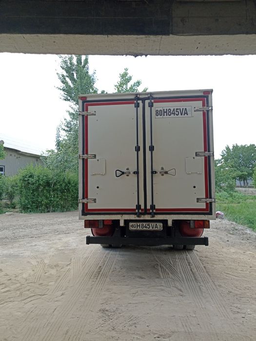 isuzi  2011 -yil