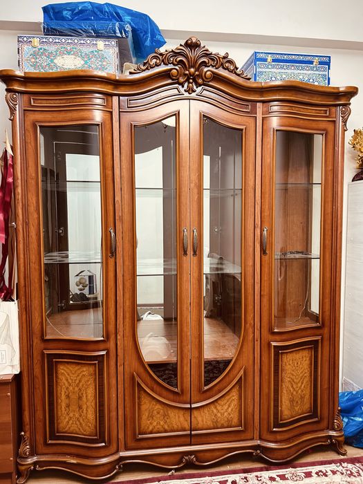 Сервант для зала