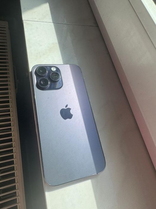 Vând iPhone 14 Pro Max