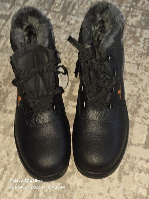 Зимние защитные ботинки