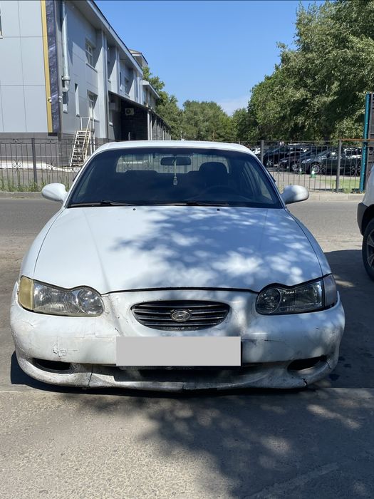 Huindai Sonato Y3