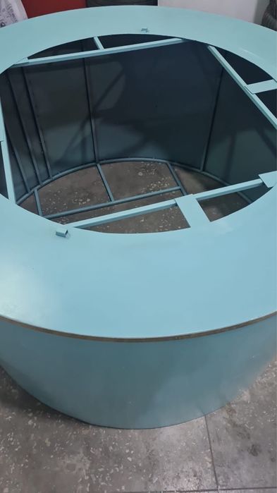 Подиум витрина торец