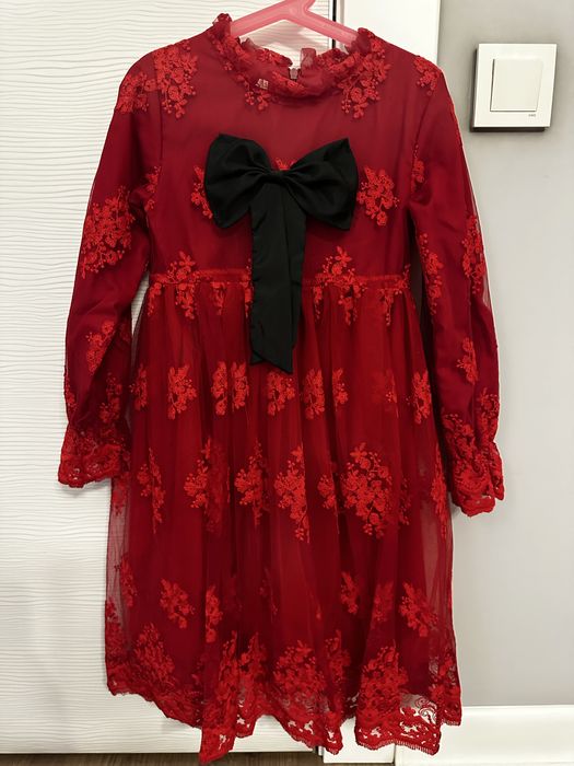 Платье для девочки (рост 130 см)