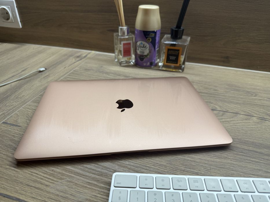 MacBook Air 13 Retina+безжична клавиатура и мишка