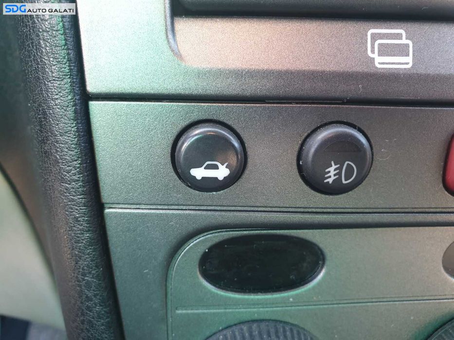 Panou Comanda Buton AC Aer Conditionat Clima Climatronic Releu Avarii Avarie Proiectoare Ceata Alfa Romeo GT 2003 - 2010